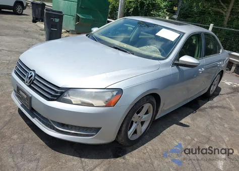2012 Volkswagen Passat 2.5L Se из США, поврежденный, VIN 1VWBP7A39CC009611
